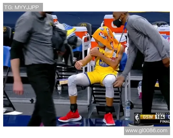 重庆足球队包夹战术的得失分析与未来发展方向探讨