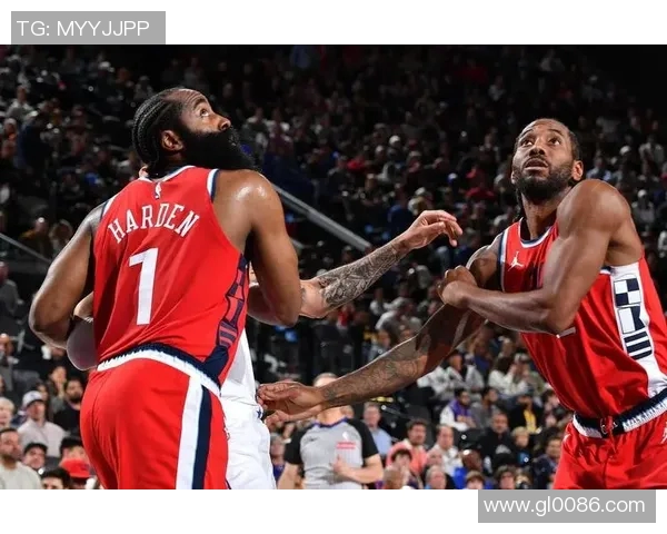 火箭队与快船队第六场激战回顾：谁能挺进季后赛下一轮的决胜之战